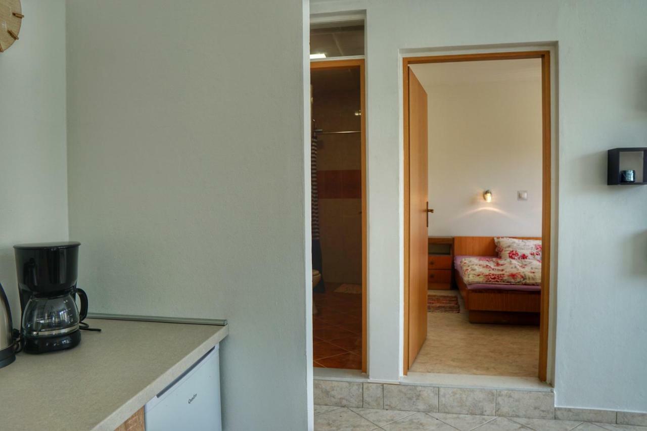 ザダルApartman Cro Gardenアパートメント エクステリア 写真